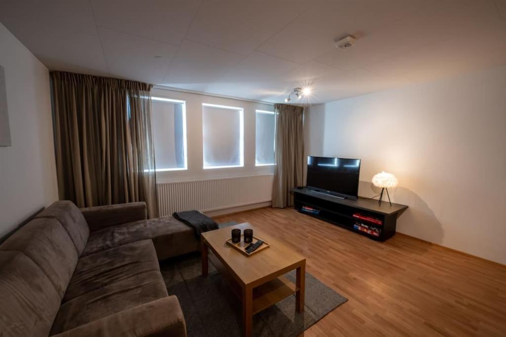 Lovely One Bedroom Apartment In Hafnarfjörður Bagian luar foto